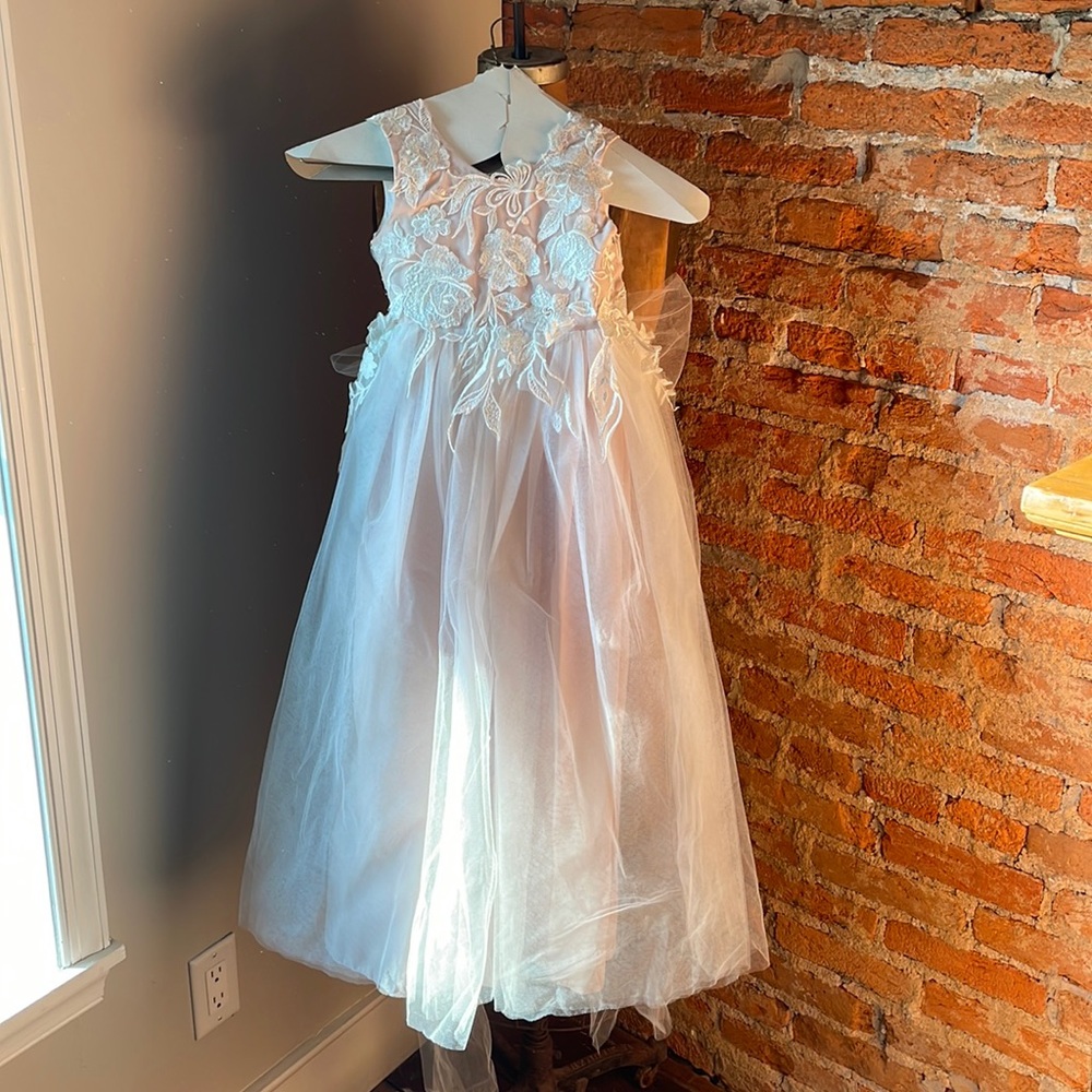 Girls flower girl or communion dress